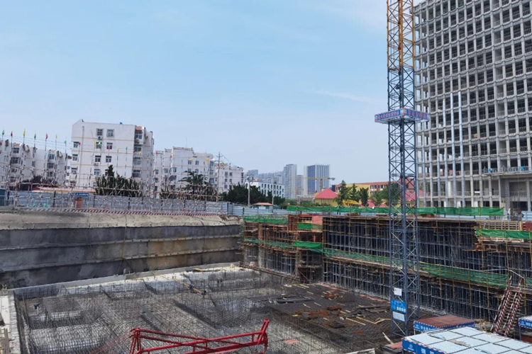 103.jpg
